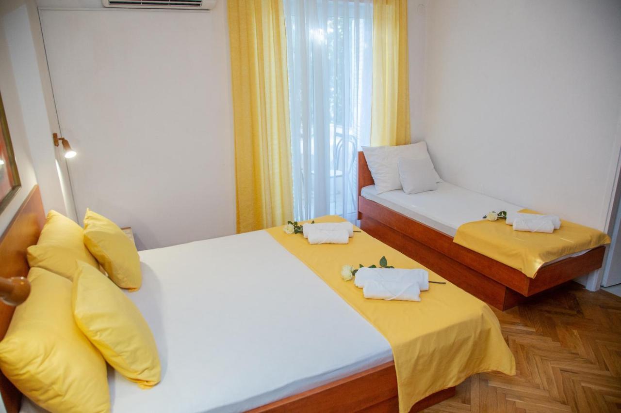 Rooms Magnolia With Pool Novalja Exterior foto